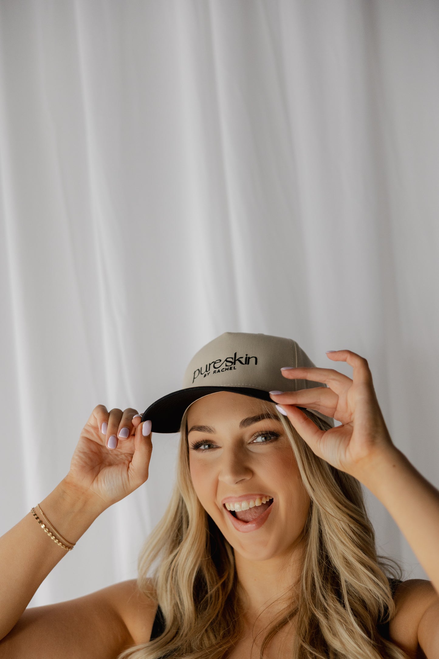 PURE SKIN HAT